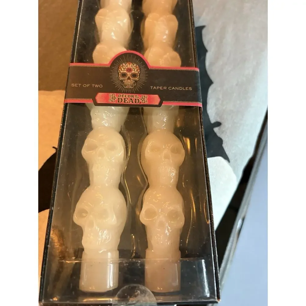 ScentSationals Skully Peace and Love Skeleton Design Warmer / Pr Of Skull Tapers